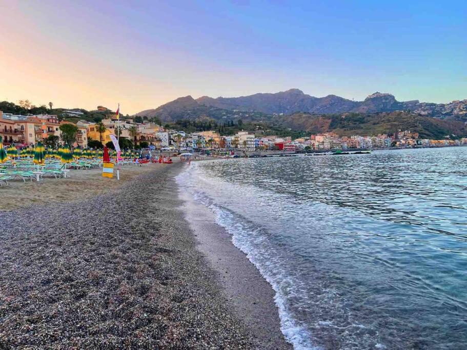 Casa Vacanza Giardini Naxos Taormina Miranaxos Kültér fotó