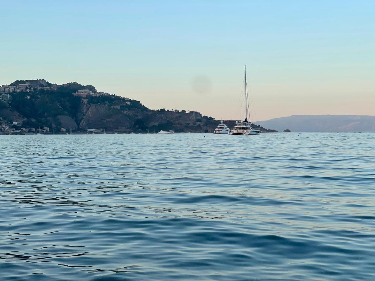 Casa Vacanza Giardini Naxos Taormina Miranaxos Kültér fotó